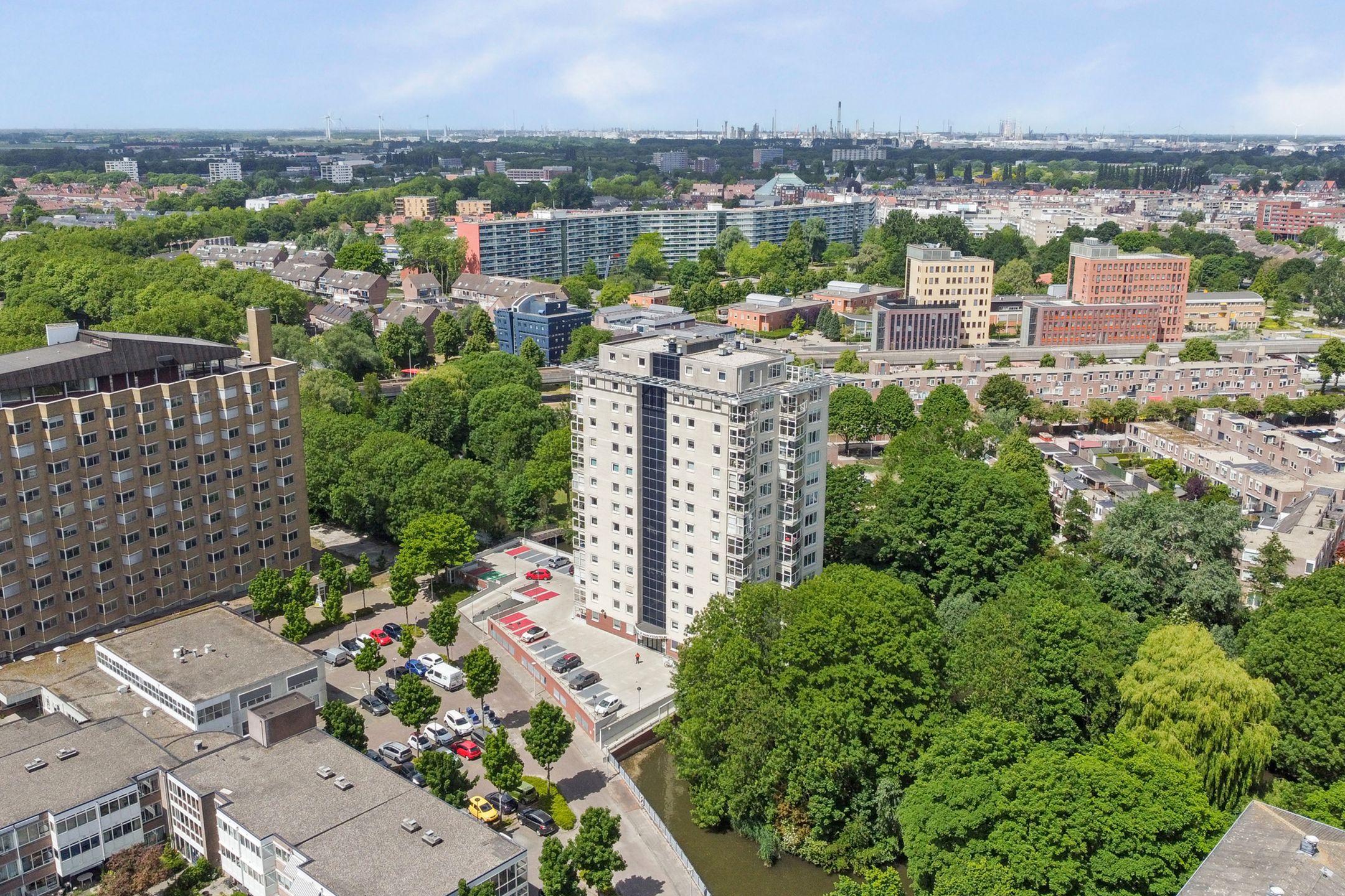 Foto 36 van Goudenregenplein 254