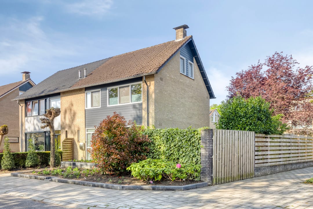 Photo 8 of Schubertstraat 27