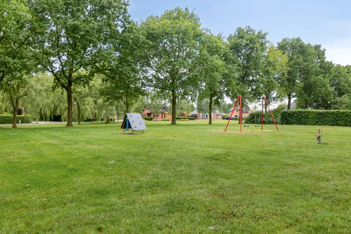 Foto 24 van Weidemaad 126