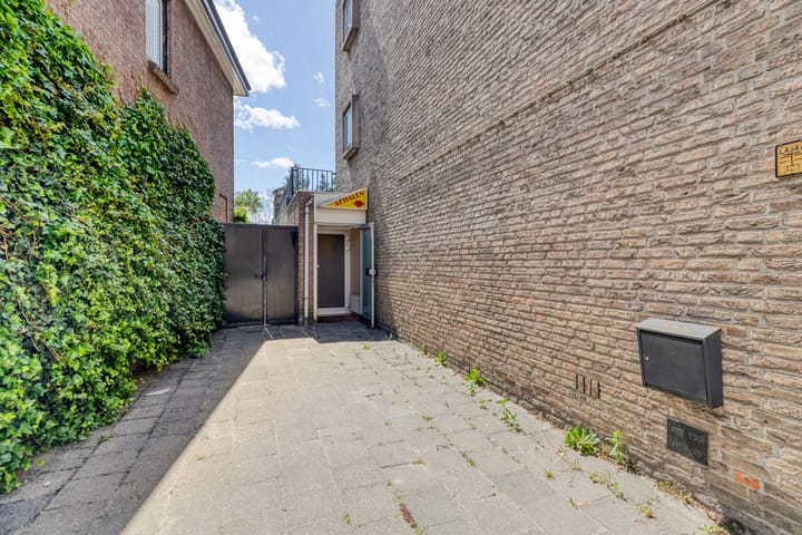 Photo 4 of Monseigneur Völkerstraat 4