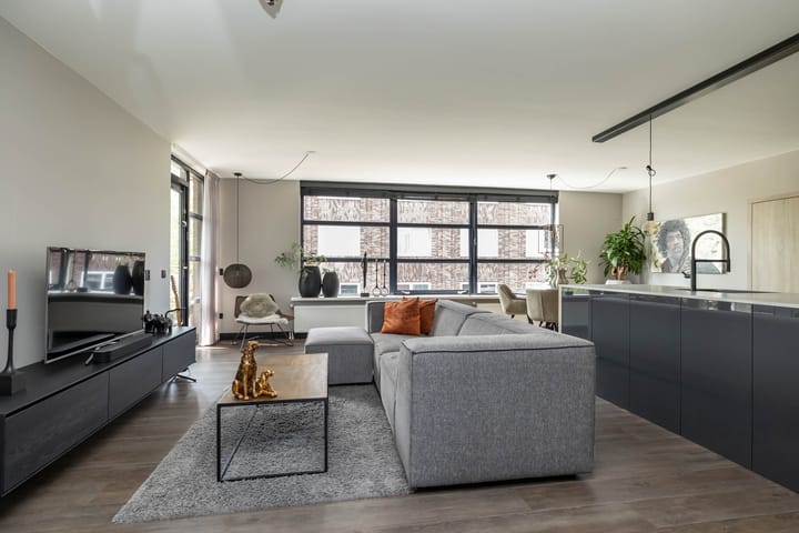 Foto 2 van van Echtenstraat 27-A