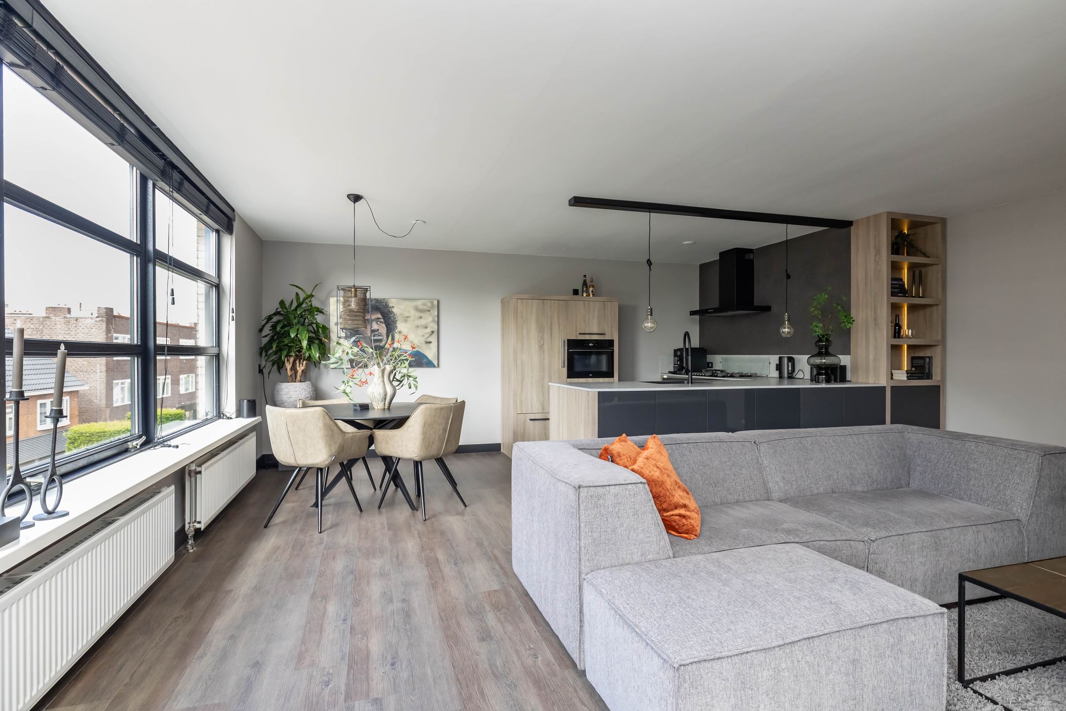 Foto 18 van van Echtenstraat 27-A