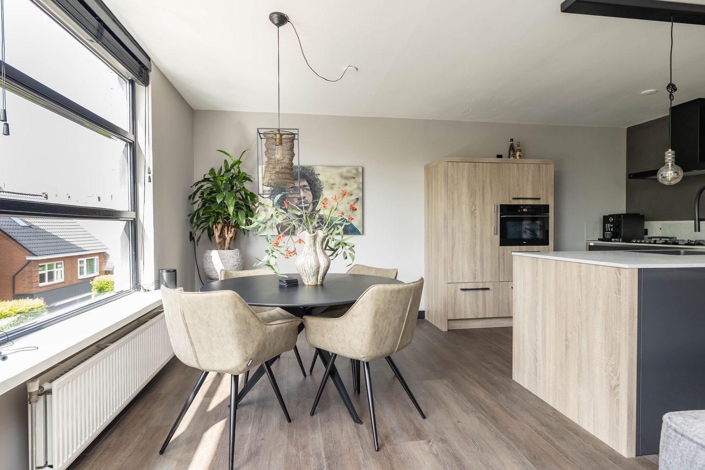 Foto 19 van van Echtenstraat 27-A