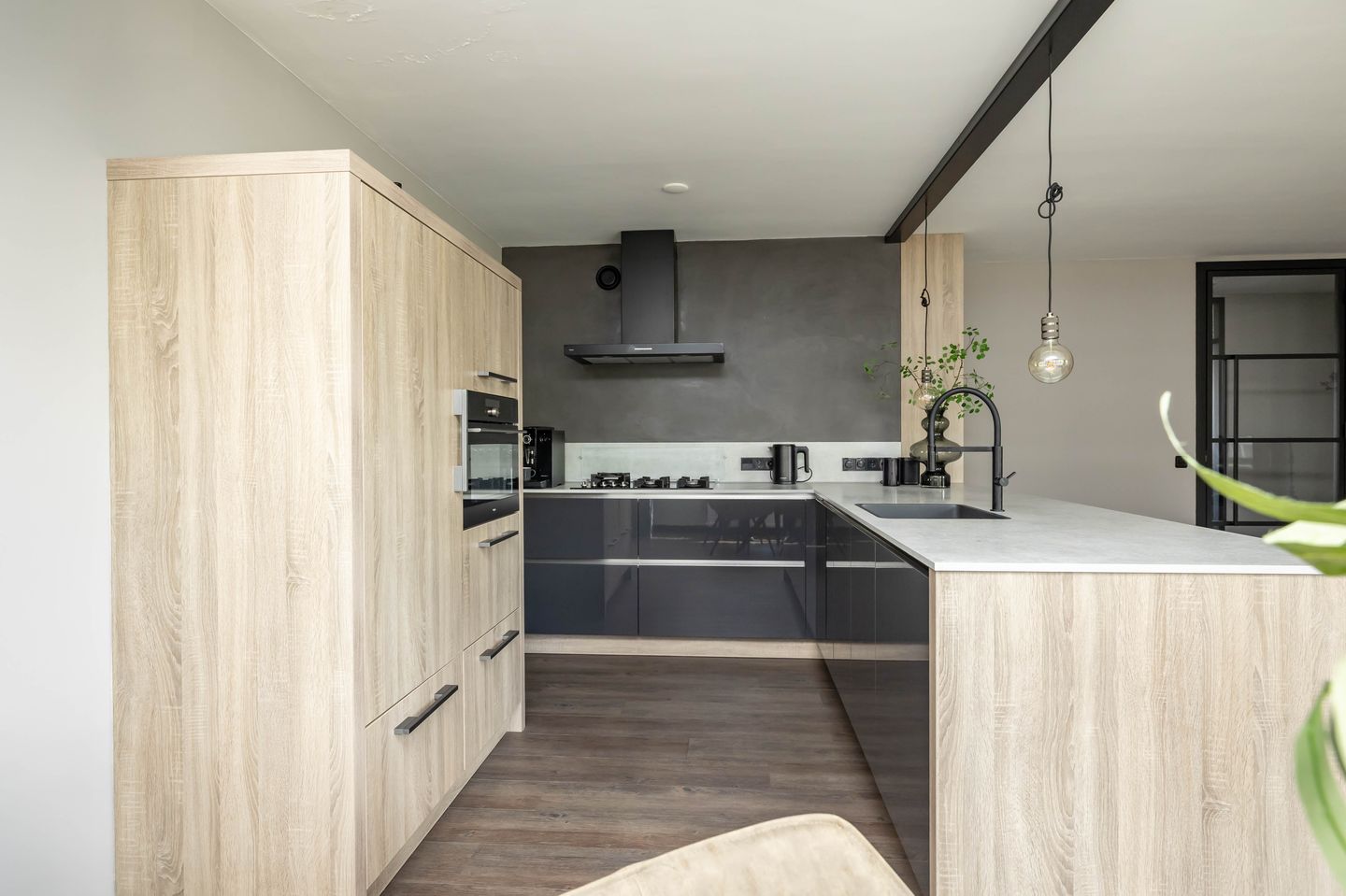 Foto 20 van van Echtenstraat 27-A