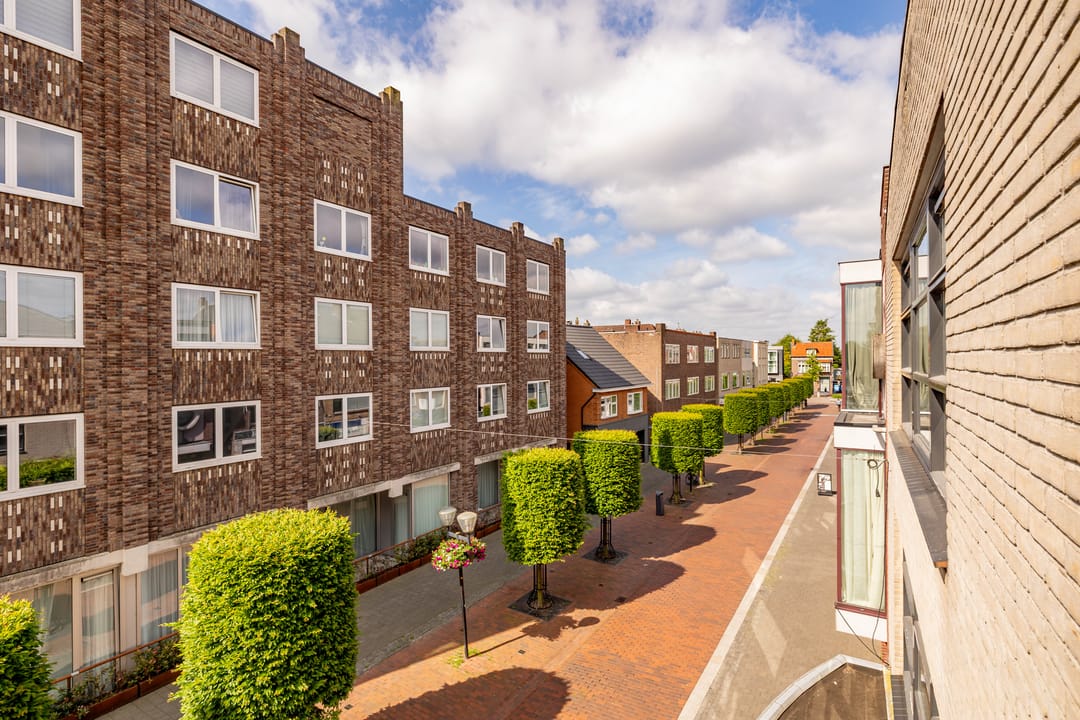 Foto 28 van van Echtenstraat 27-A