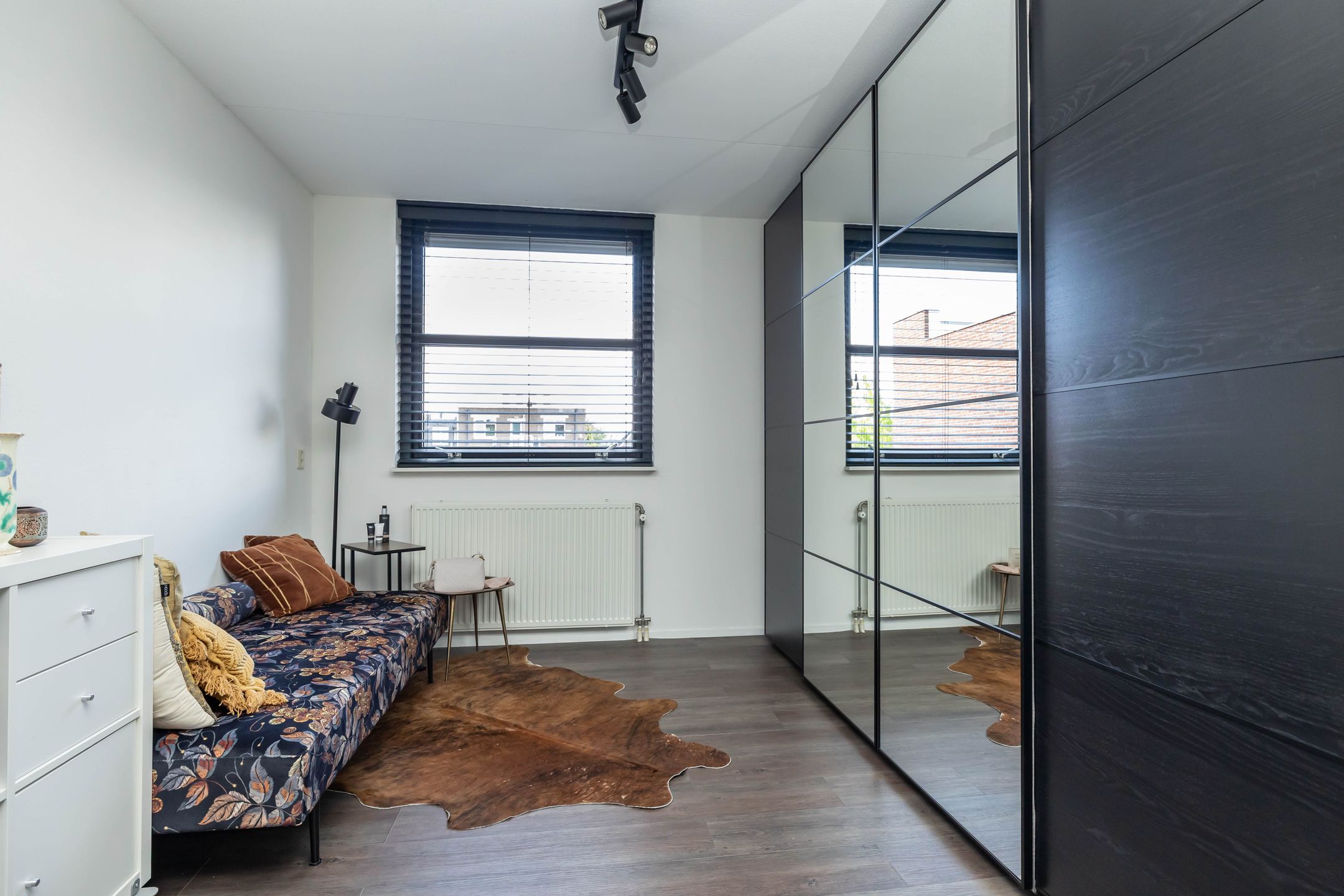 Foto 33 van van Echtenstraat 27-A