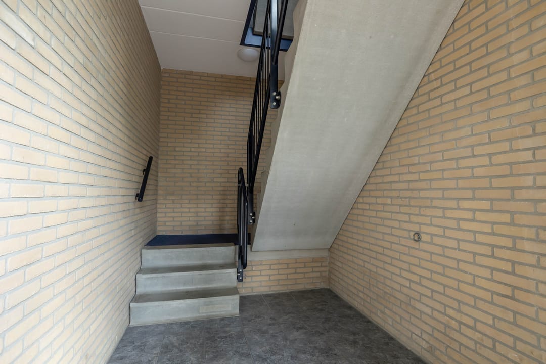 Foto 43 van van Echtenstraat 27-A