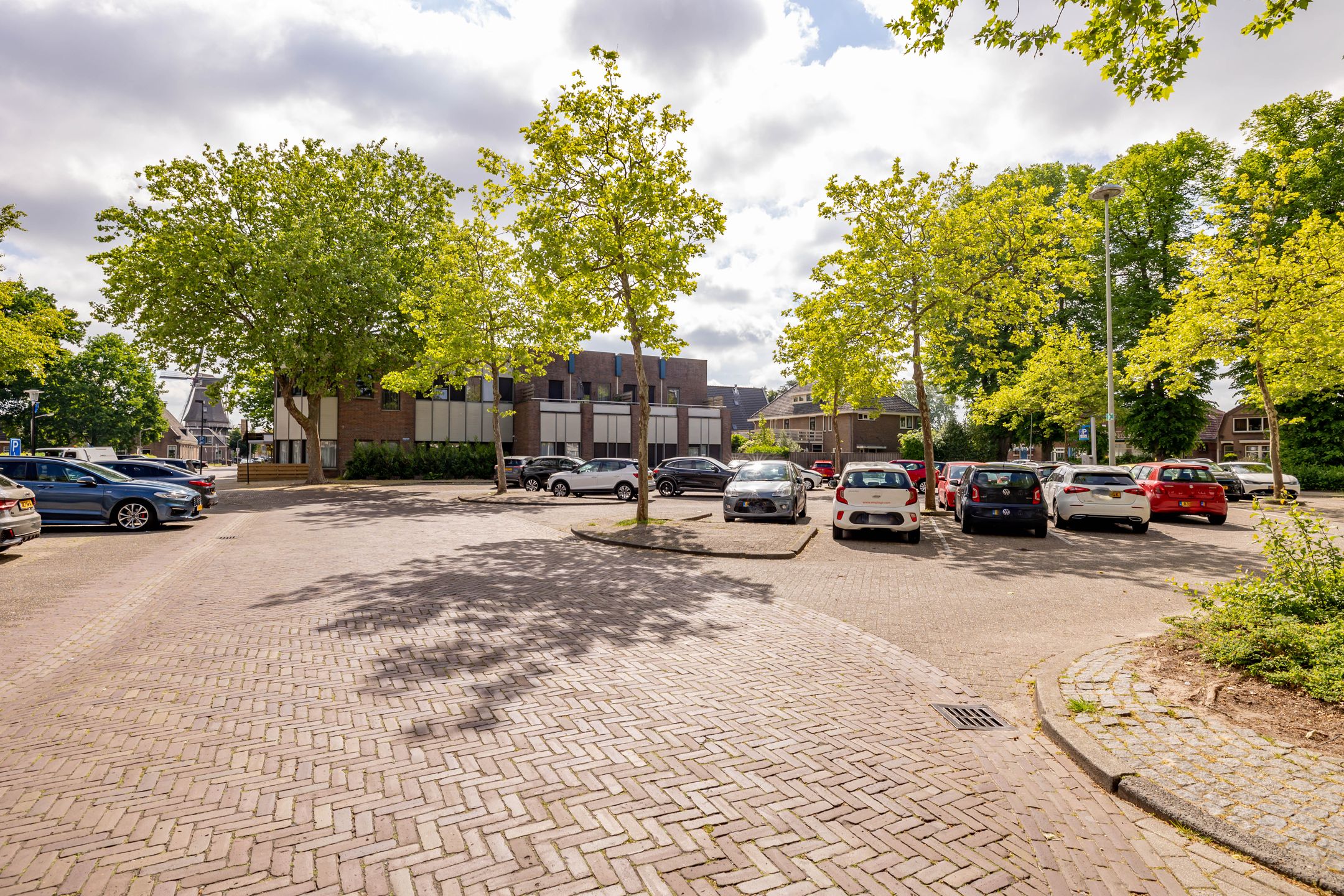 Foto 51 van van Echtenstraat 27-A