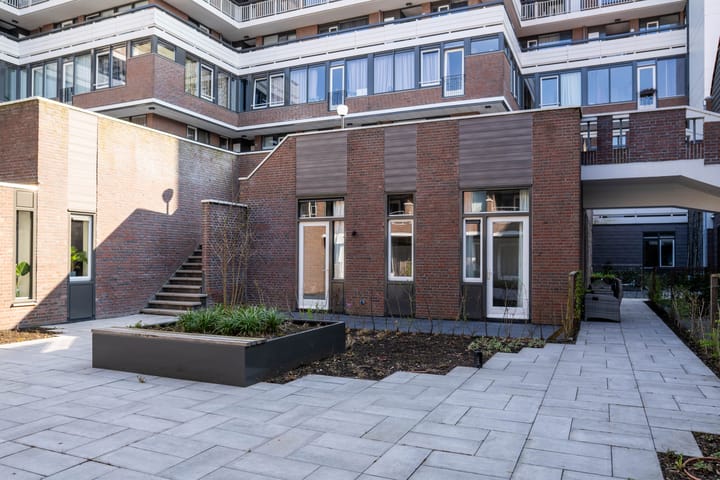 Foto 21 van Helfrichstraat 1-K