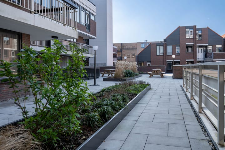 Foto 25 van Helfrichstraat 1-K