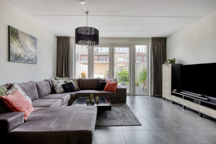 Foto 8 van Steur 146