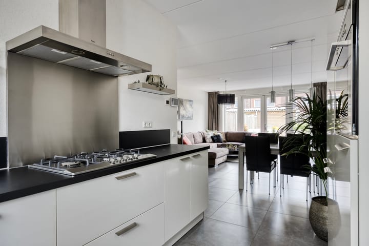 Foto 12 van Steur 146