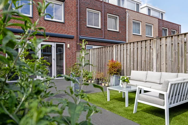 Foto 27 van Steur 146