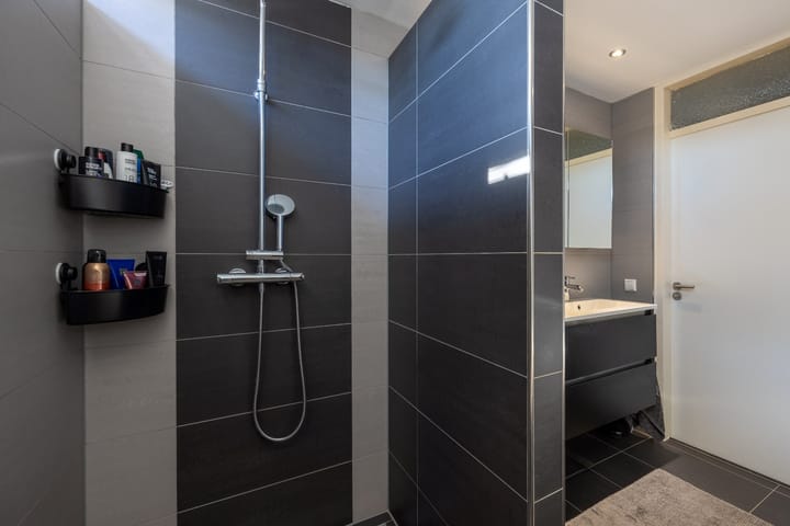 Photo 18 of Esdoornlaan 90