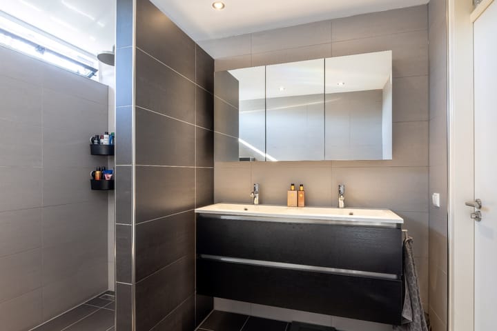 Photo 20 of Esdoornlaan 90