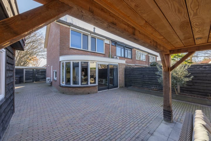 Photo 35 of Esdoornlaan 90