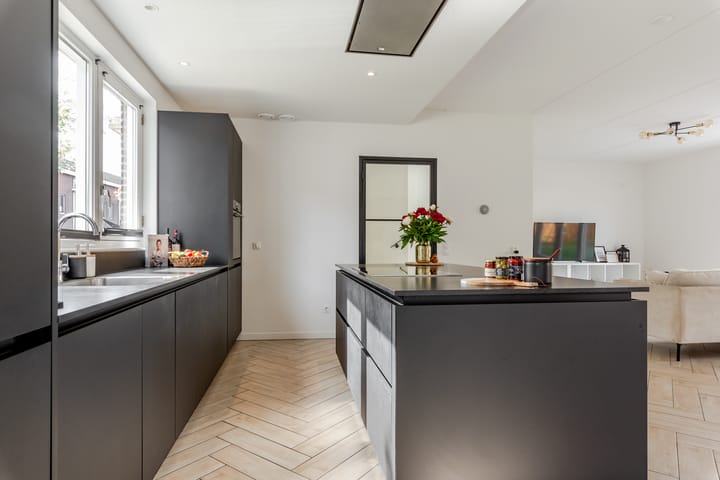 Foto 9 van Masaistraat 6