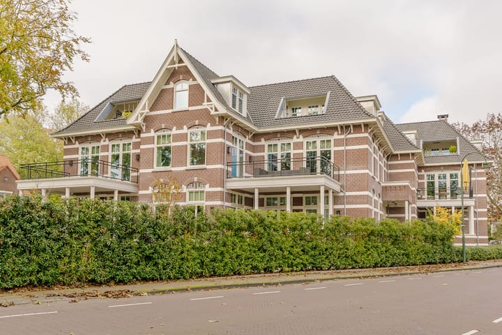 Burgemeester van Nispen van Sevenaerstraat 28