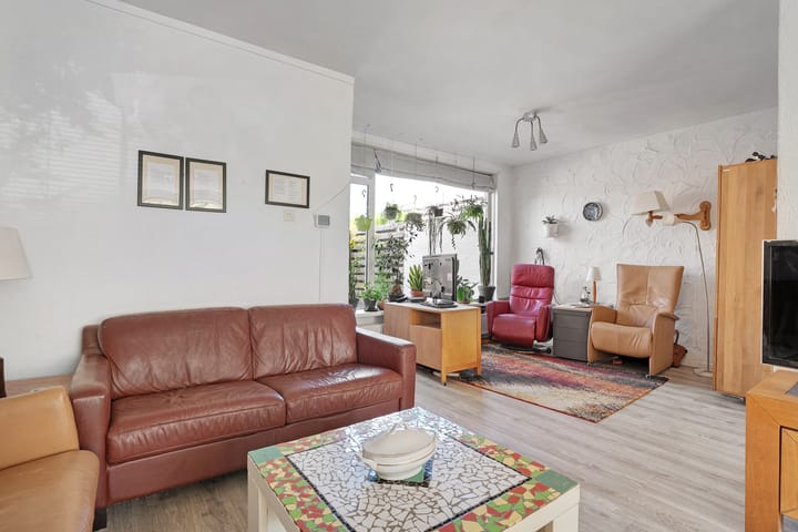 Foto 11 van Prins Bernhardlaan 8