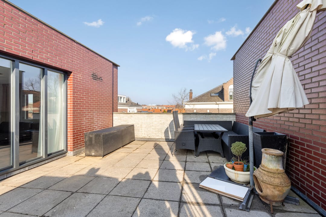 Photo 26 of Oostzijde 59