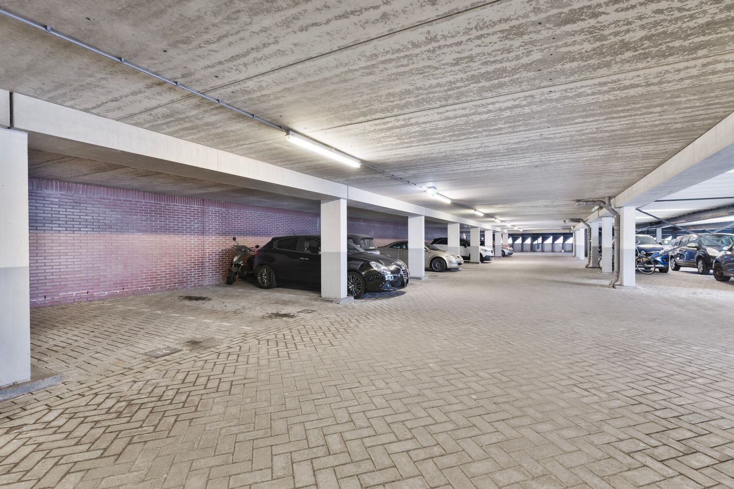 Photo 29 of Oostzijde 59