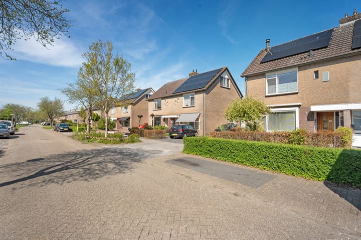 Foto 44 van Prins Bernhardlaan 8