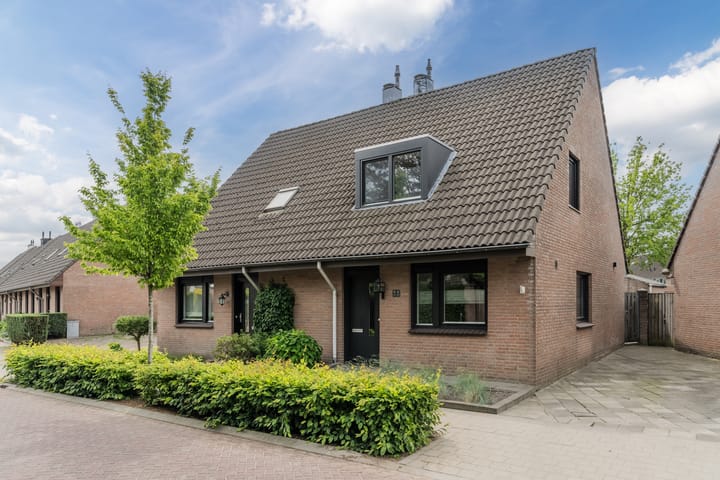 Foto 1 van Bieshof 22