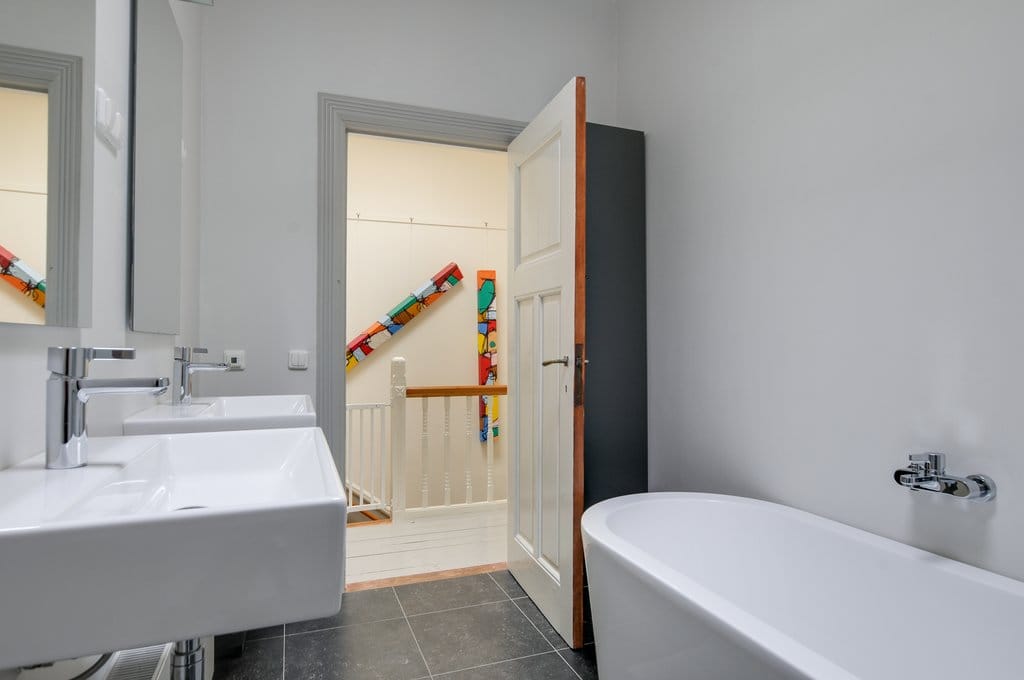 Foto 23 van Van Loostraat 137