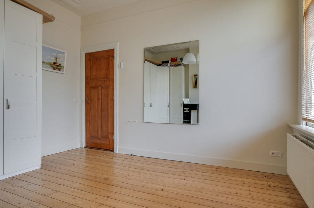 Foto 25 van Van Loostraat 137