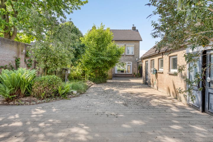 Photo 2 of Sint Lambertusstraat 62