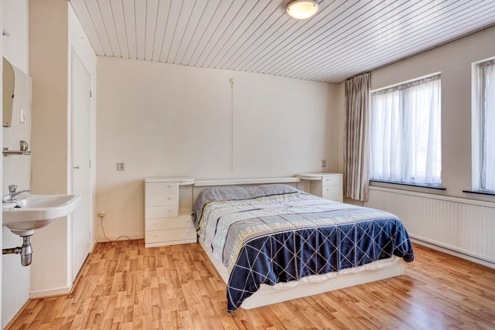 Photo 16 of Sint Lambertusstraat 62