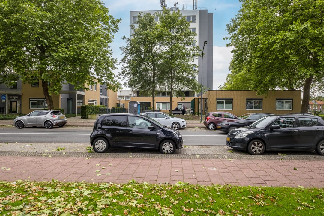 Photo 1 of Burgemeester Verwielstraat 2-C06