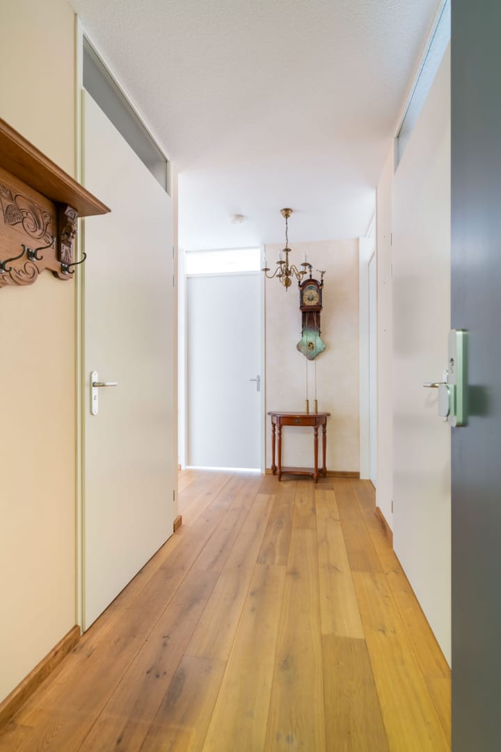 Photo 11 of Graafschap Hornelaan 15-A