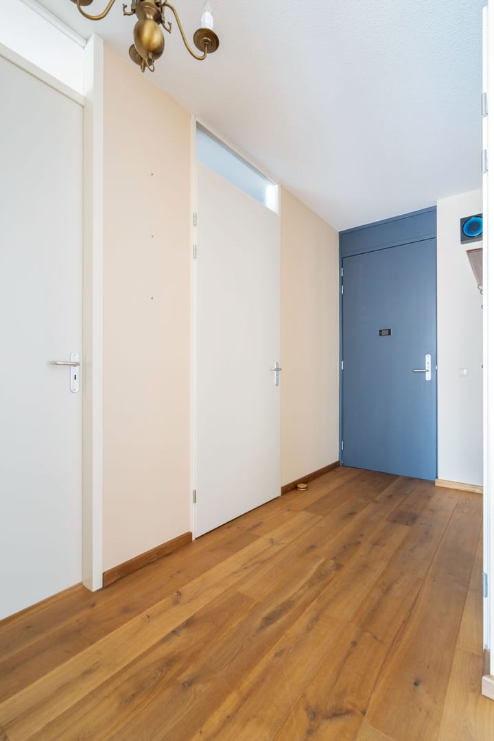 Photo 12 of Graafschap Hornelaan 15-A