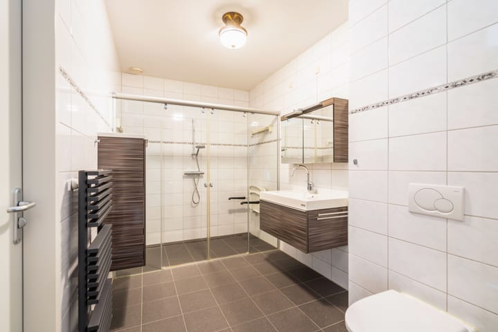 Photo 24 of Graafschap Hornelaan 15-A