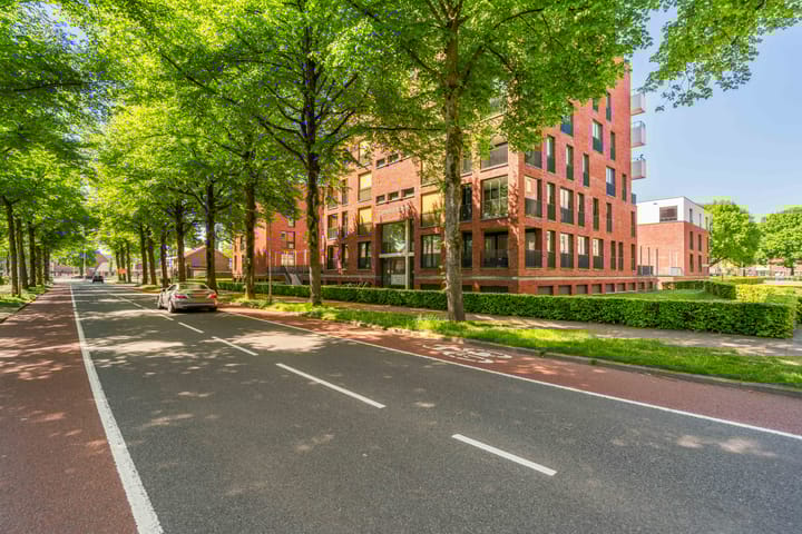 Photo 31 of Graafschap Hornelaan 15-A