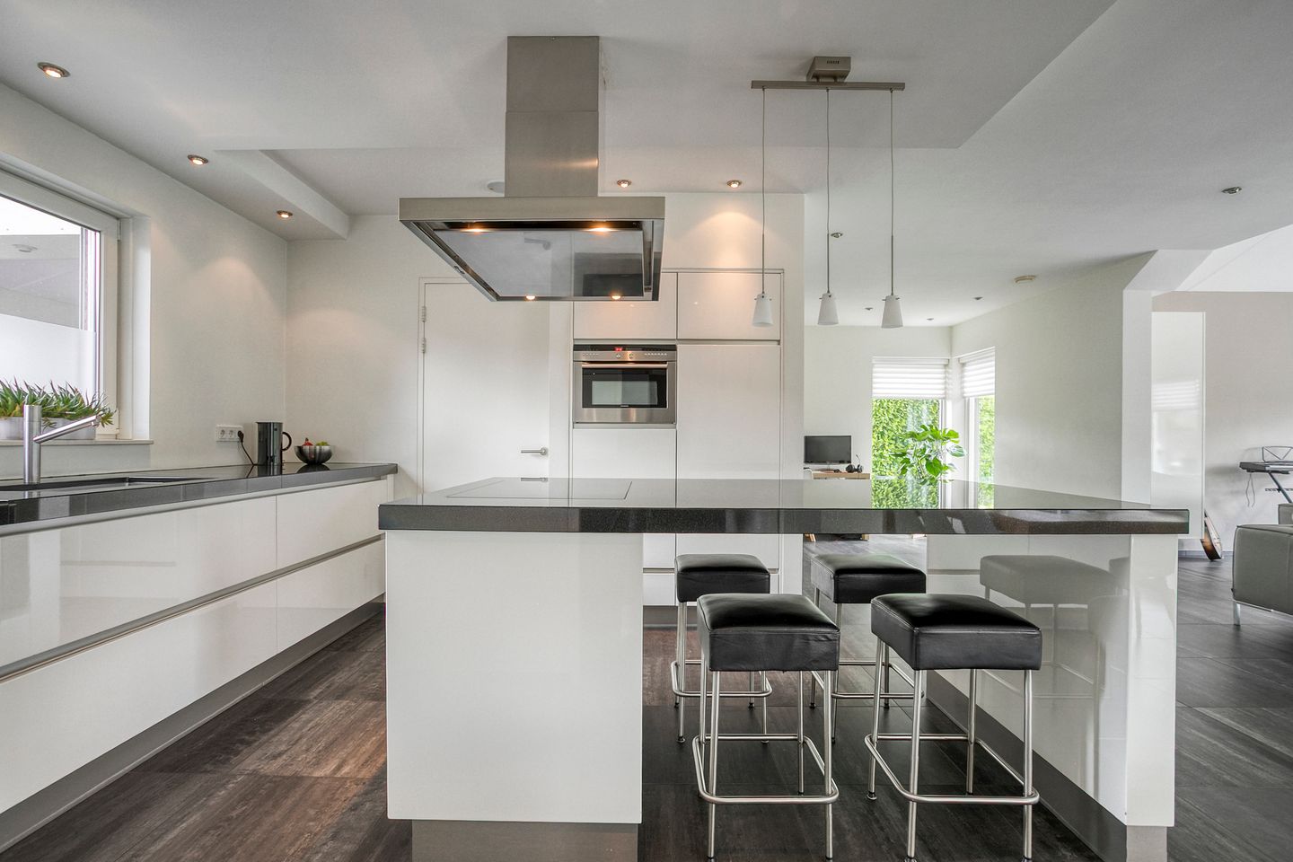 Foto 20 van Molenheidseweg 12