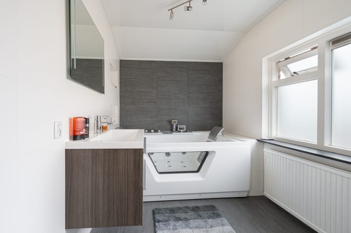 Photo 18 of Generaal van Vlijmenstraat 7