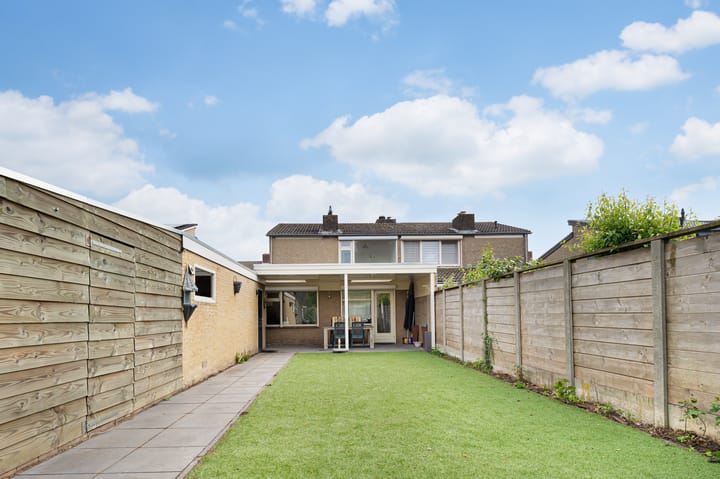 Photo 24 of Generaal van Vlijmenstraat 7