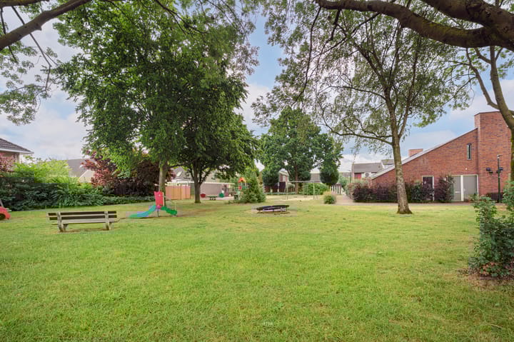 Photo 26 of Generaal van Vlijmenstraat 7