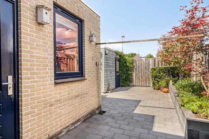 Foto 22 van W.D. van Dommelenstraat 64