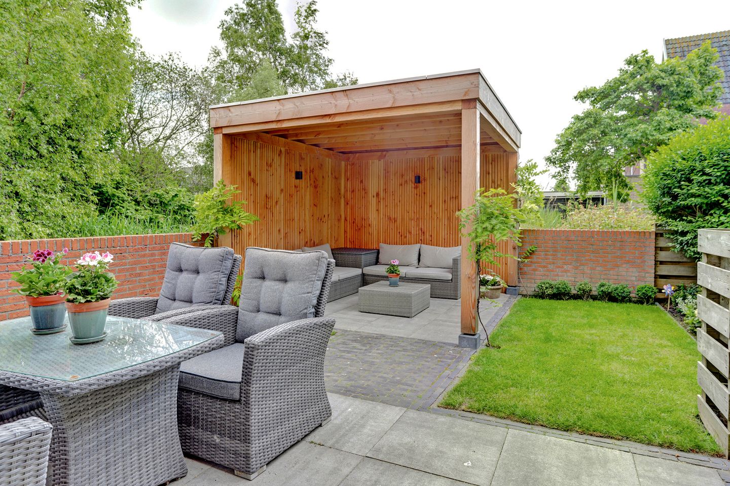 Photo 10 of Annie van Hattemtuin 19