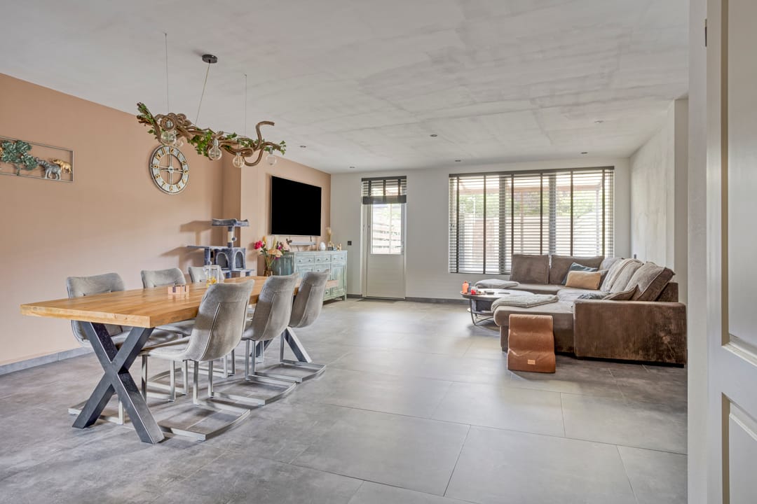 Foto 2 van Hof van Wezemaal 8