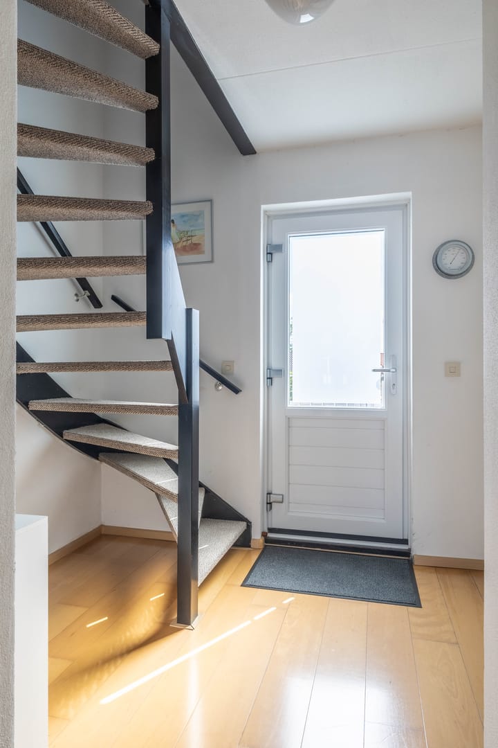 Photo 6 of Maerten van Heemskerckstraat 13-E