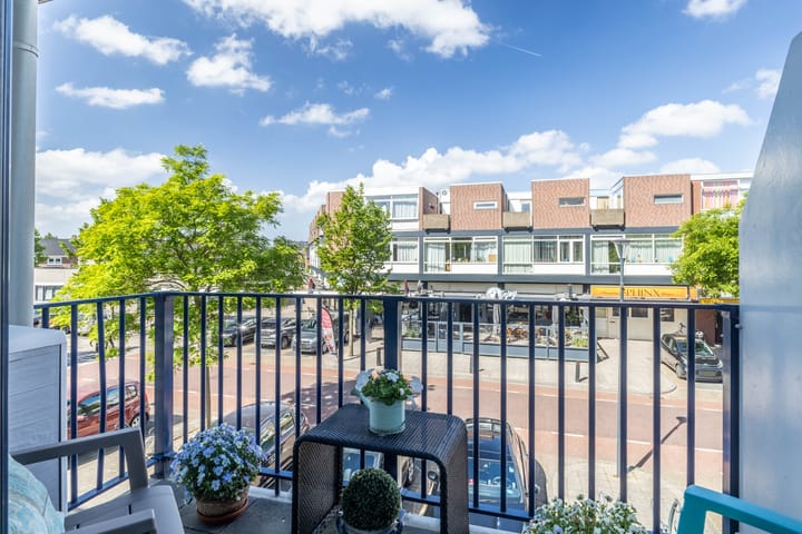 Photo 15 of Maerten van Heemskerckstraat 13-E