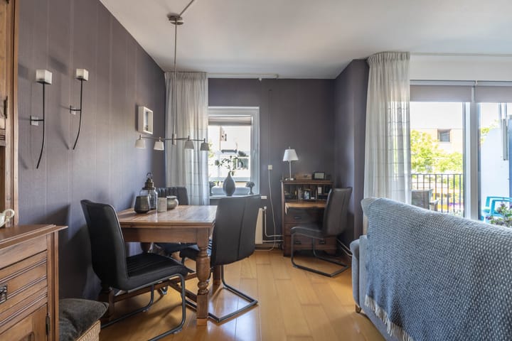 Photo 17 of Maerten van Heemskerckstraat 13-E