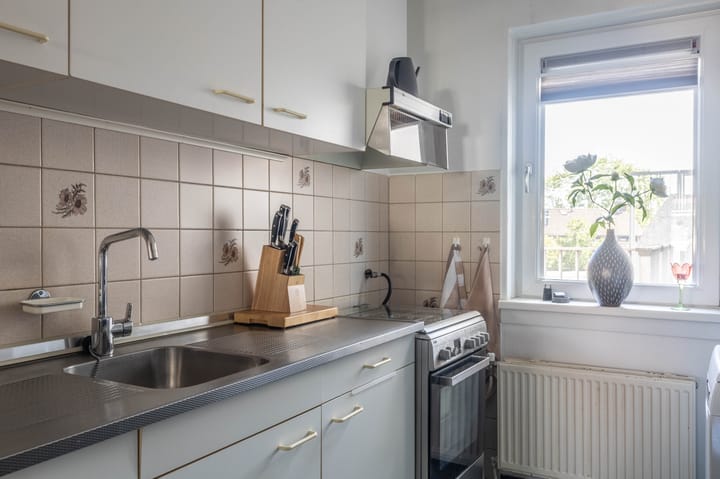 Photo 18 of Maerten van Heemskerckstraat 13-E