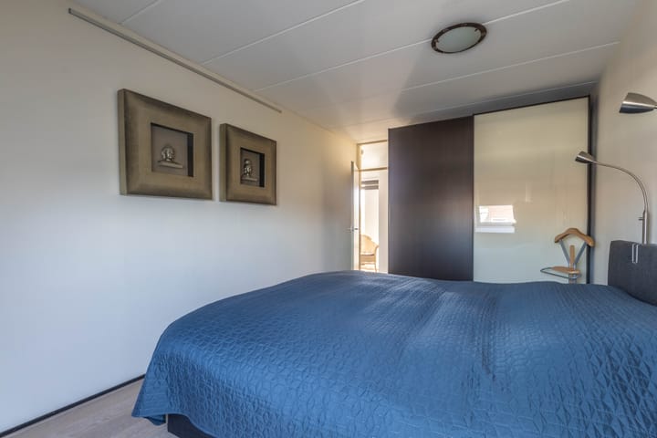 Photo 22 of Maerten van Heemskerckstraat 13-E