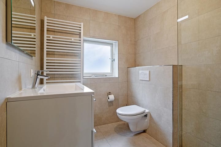 Photo 4 of van Heutszlaan 34-1