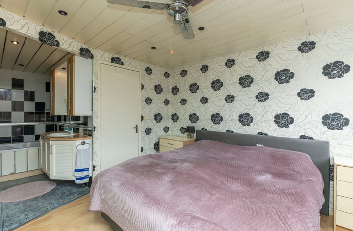 Photo 5 of Van Langendonckstraat 32